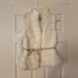 NWT WHBM White Faux Fur Vest Sz M